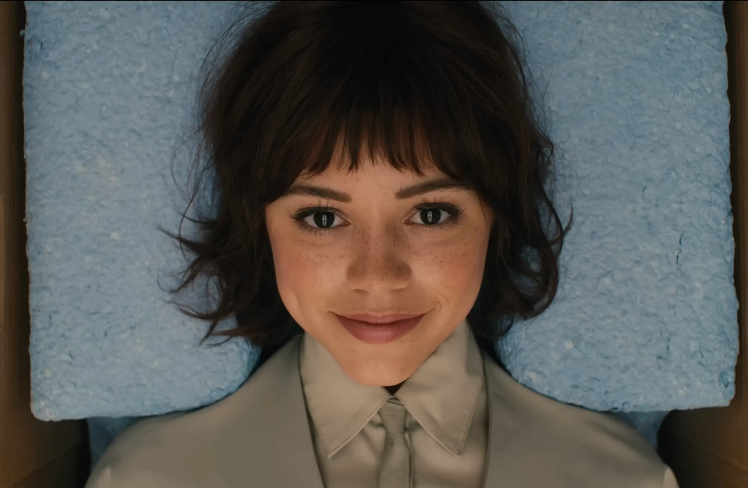 ‘Klara and the Sun’ Review: Taika Waititi's Android Fantasy Falls Flat - Reviews & Analysis feature image